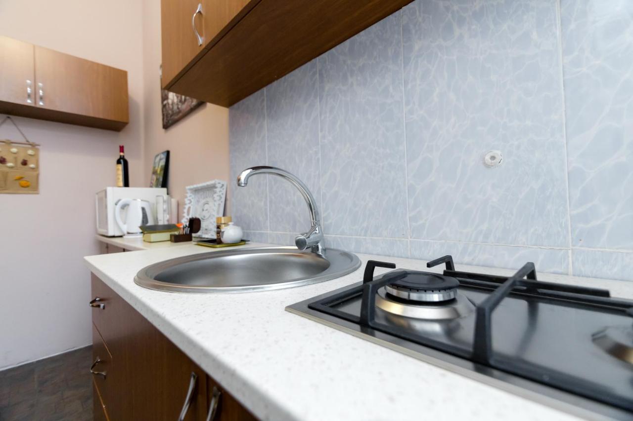 Apartment Gallery Rustaveli 1 Tbilisi Esterno foto